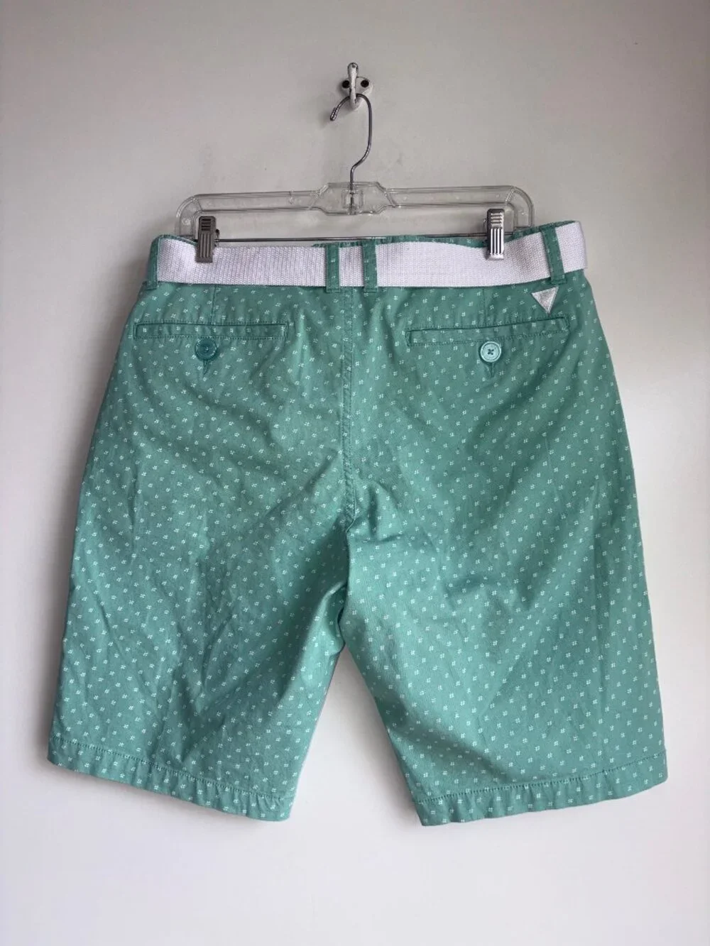 GUESS Chino Shorts Men's Size 34